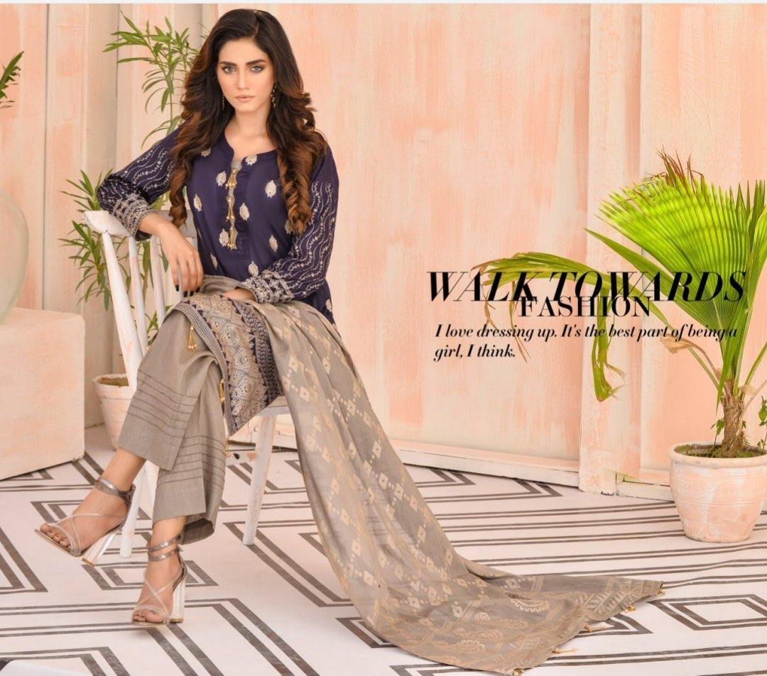 Mishal Lawn with Banarsi Prints - AWWALBOUTIQUE