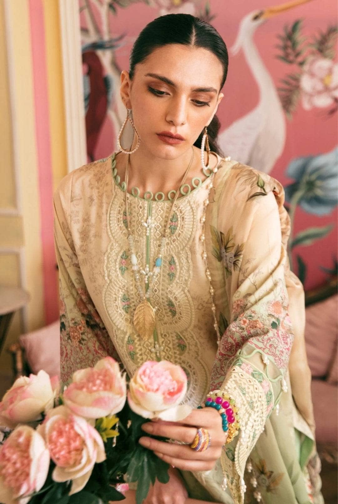 img_mohagni_lawn_awwal_boutique