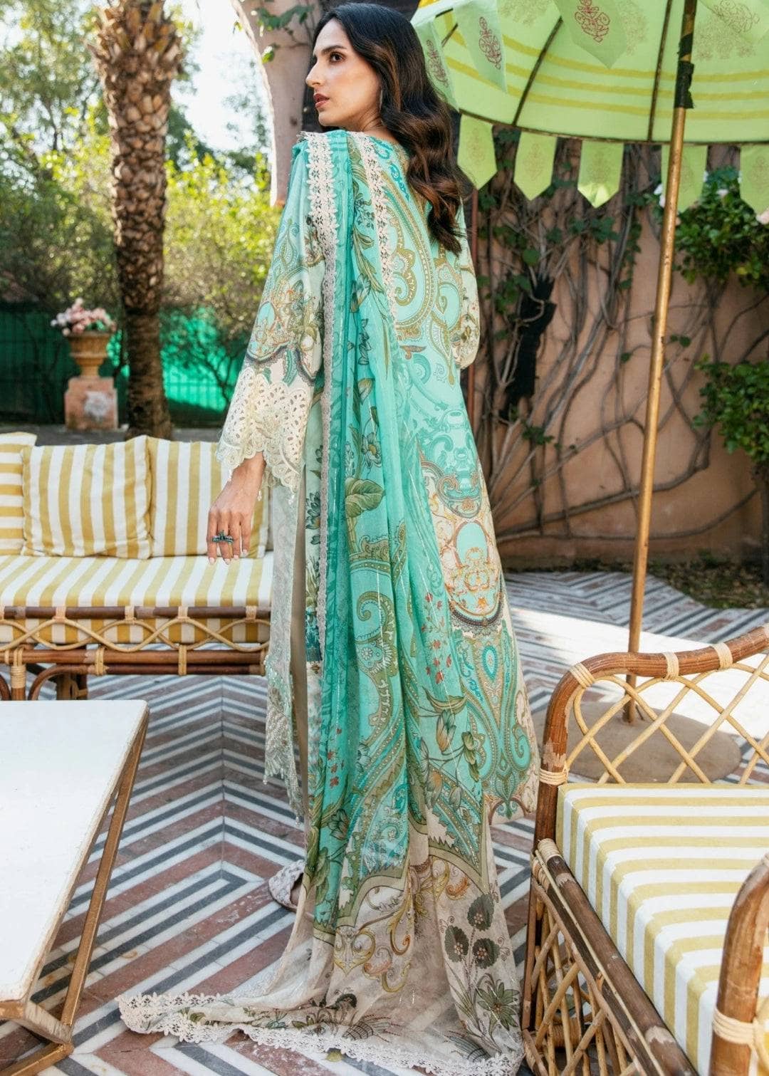 img_mohagni_lawn_awwal_boutique