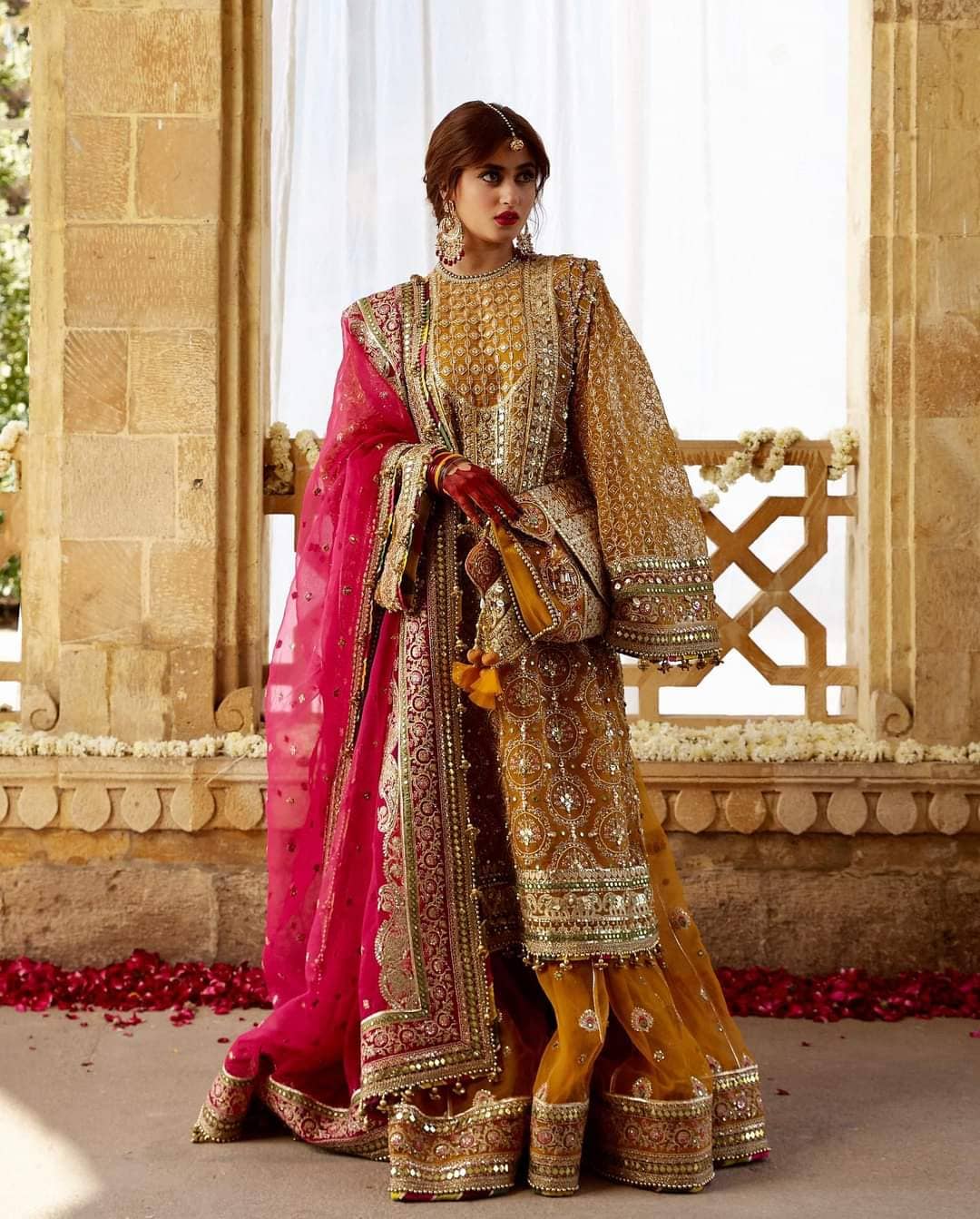img_zarlish_by_mohsin_naveed_ranjha_awwal_boutique