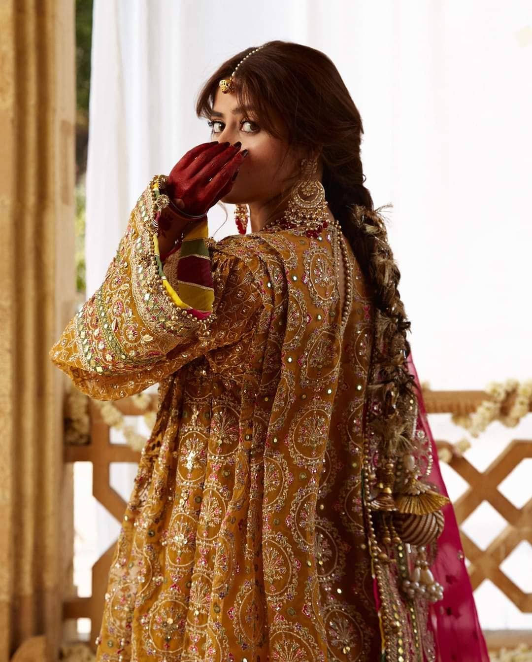 img_zarlish_by_mohsin_naveed_ranjha_awwal_boutique