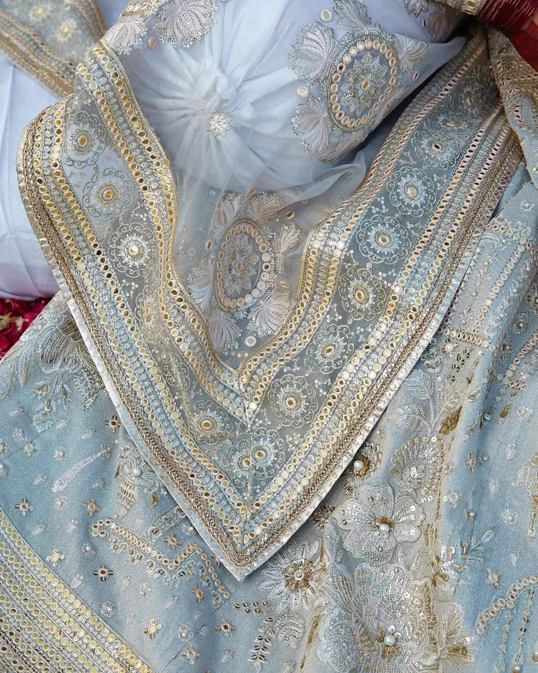 img_zarlish_by_mohsin_naveed_ranjha_awwal_boutique