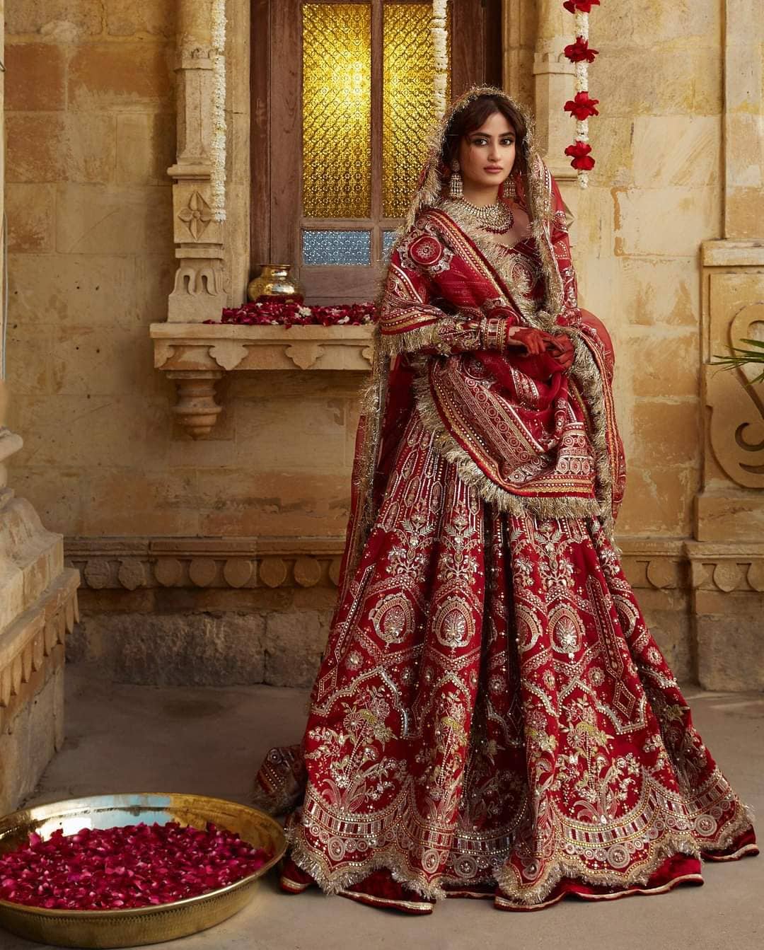 img_zarlish_by_mohsin_naveed_ranjha_awwal_boutique