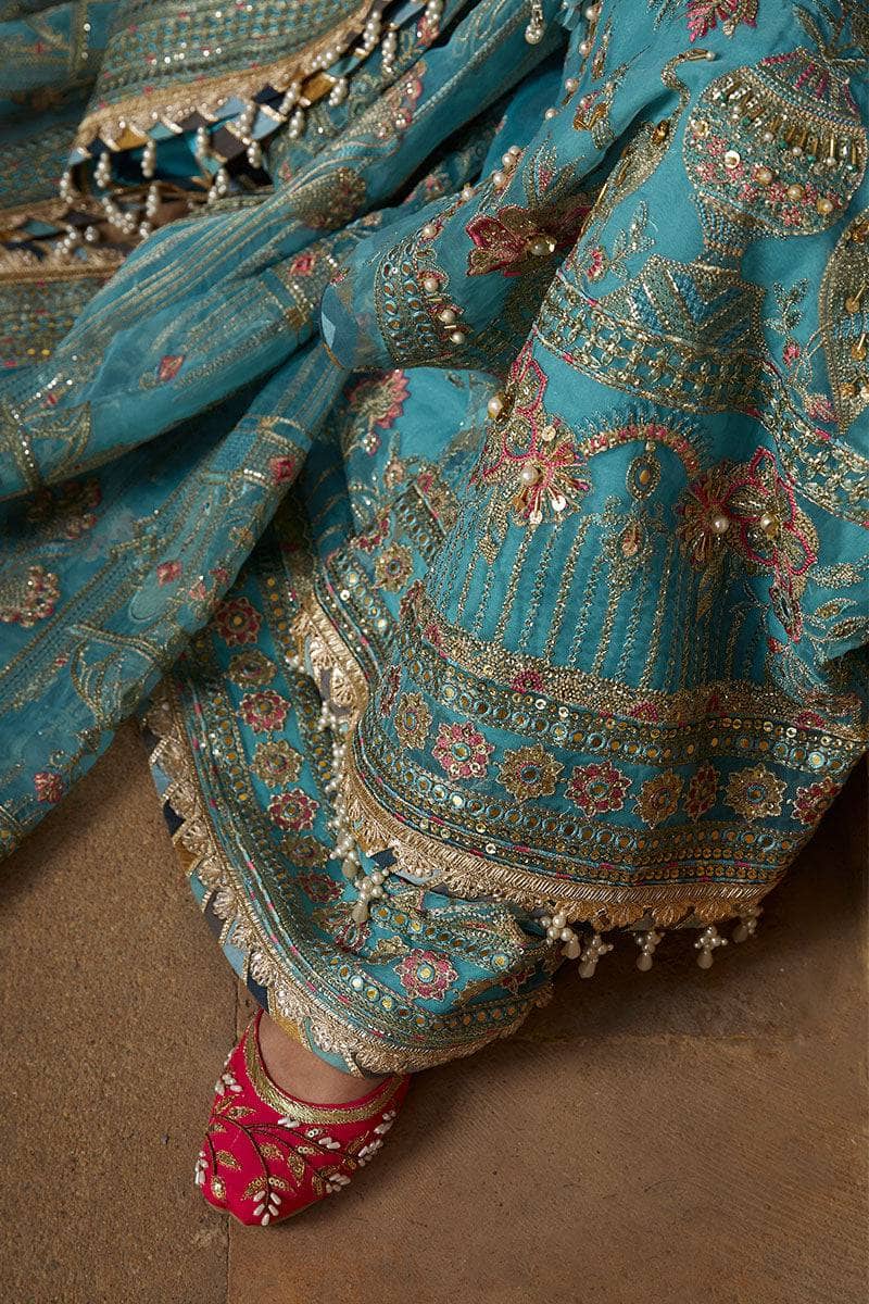 img_zarlish_by_mohsin_naveed_ranjha_awwal_boutique