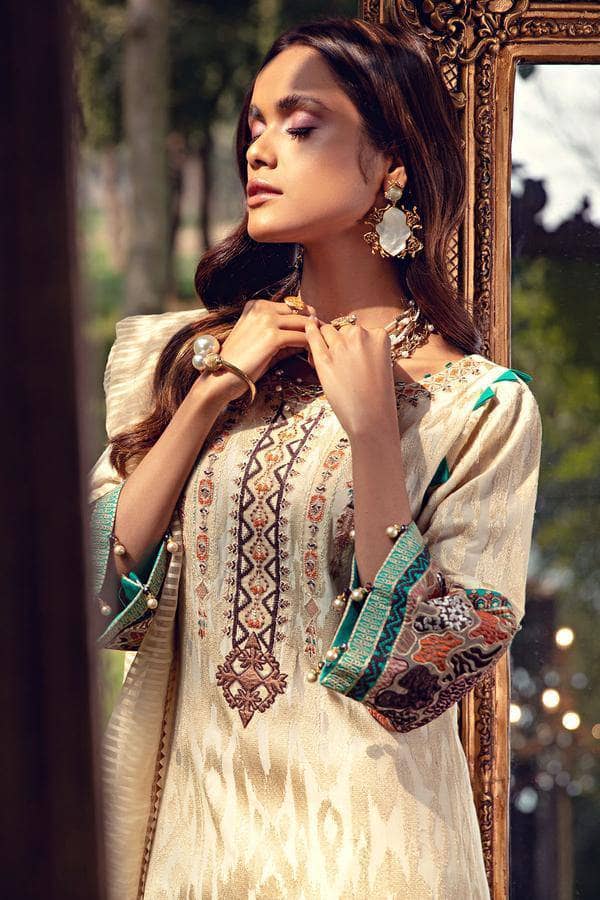 img_motifz_premium_lawn_2021_awwal_boutique