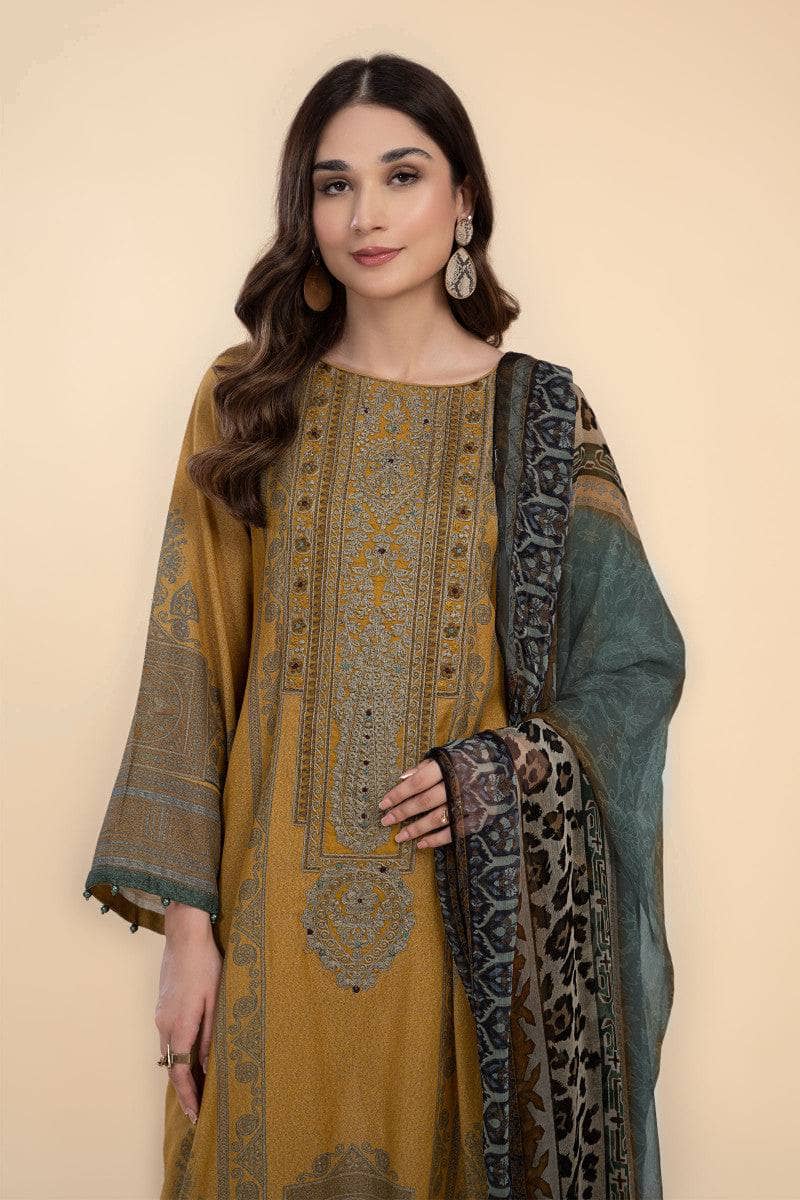 Img_maria_b_m_prints_winter_2022_awwal_boutique