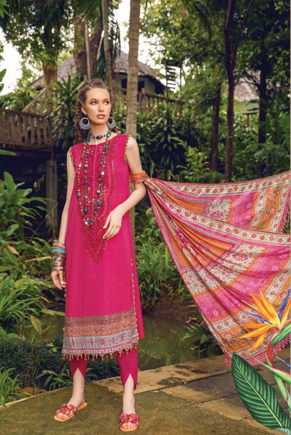 img_maria_b_m_prints_lawn_22_awwal_boutique