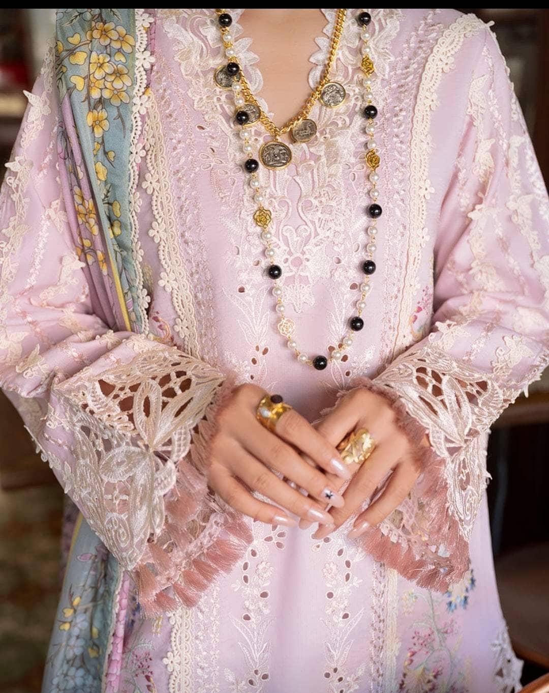 img_mushq_lawana_lawn_23_awwal_boutique