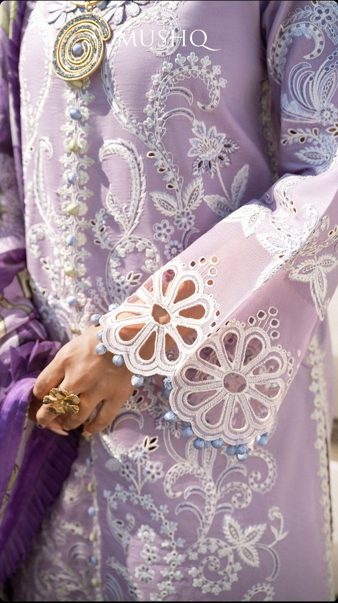 img_mushq_lawana_lawn_23_awwal_boutique