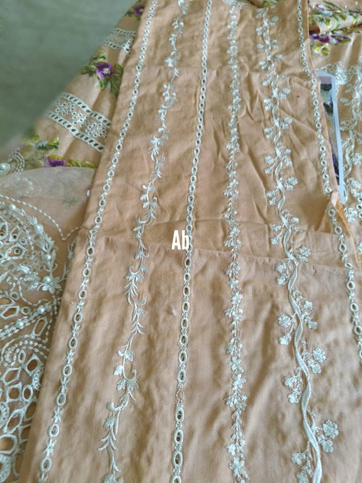 img_mushq_lawana_lawn_23_awwal_boutique