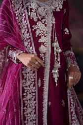 img_mushq_tehzeeb_velvet_edition_awwal_boutique