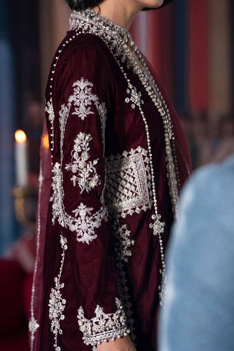 img_mushq_tehzeeb_velvet_edition_awwal_boutique