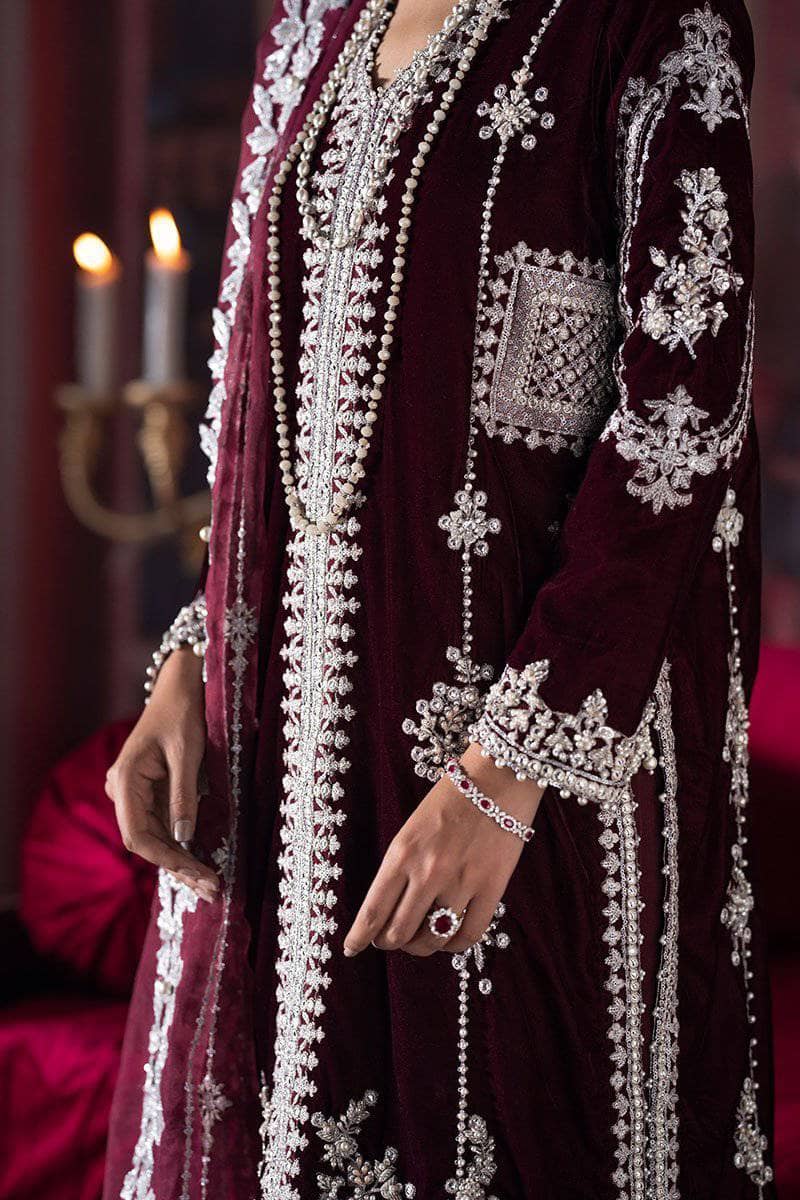 img_mushq_tehzeeb_velvet_edition_awwal_boutique