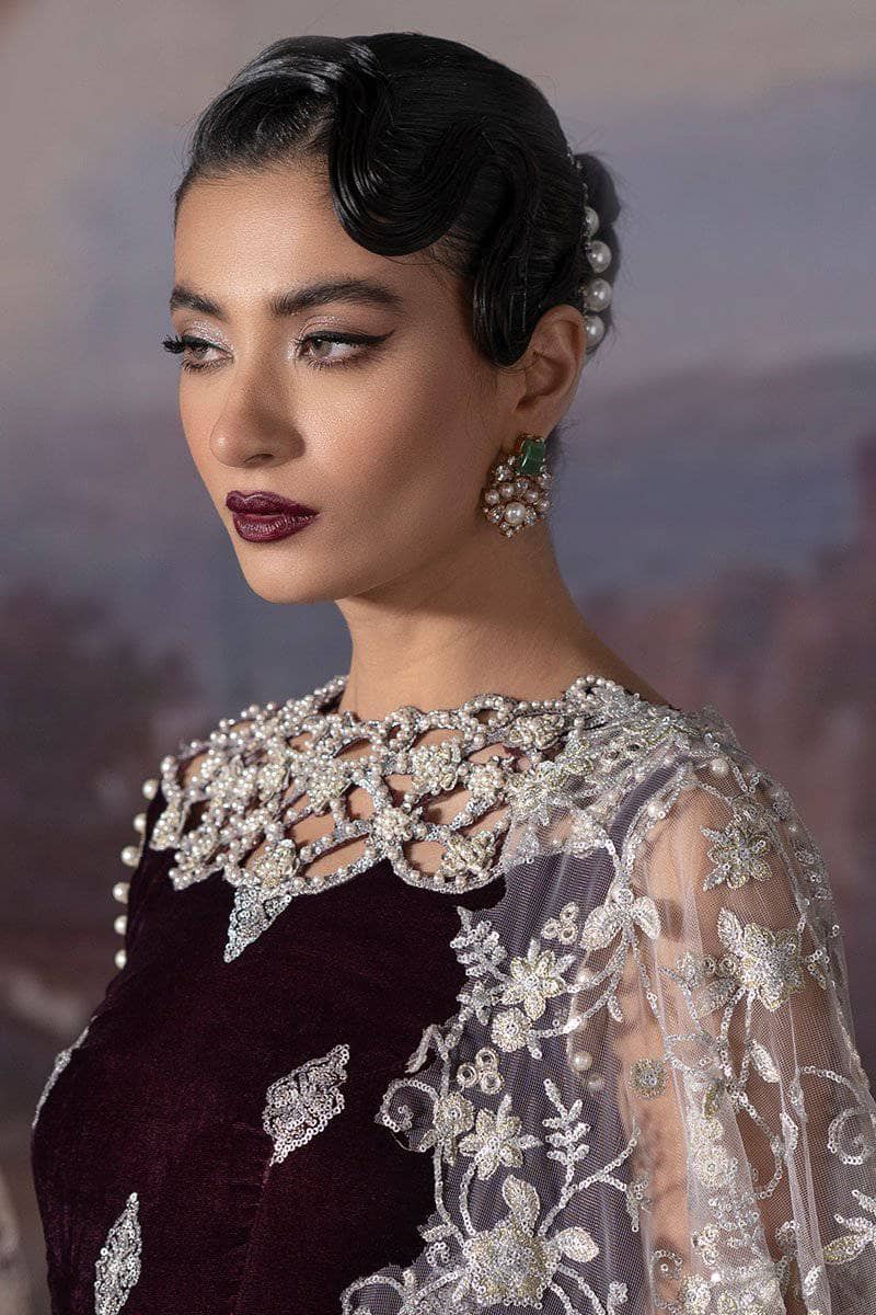 img_mushq_tehzeeb_velvet_edition_awwal_boutique