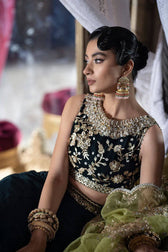 img_mushq_tehzeeb_velvet_edition_awwal_boutique