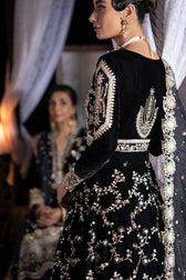 img_mushq_tehzeeb_velvet_edition_awwal_boutique
