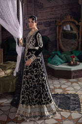 img_mushq_tehzeeb_velvet_edition_awwal_boutique