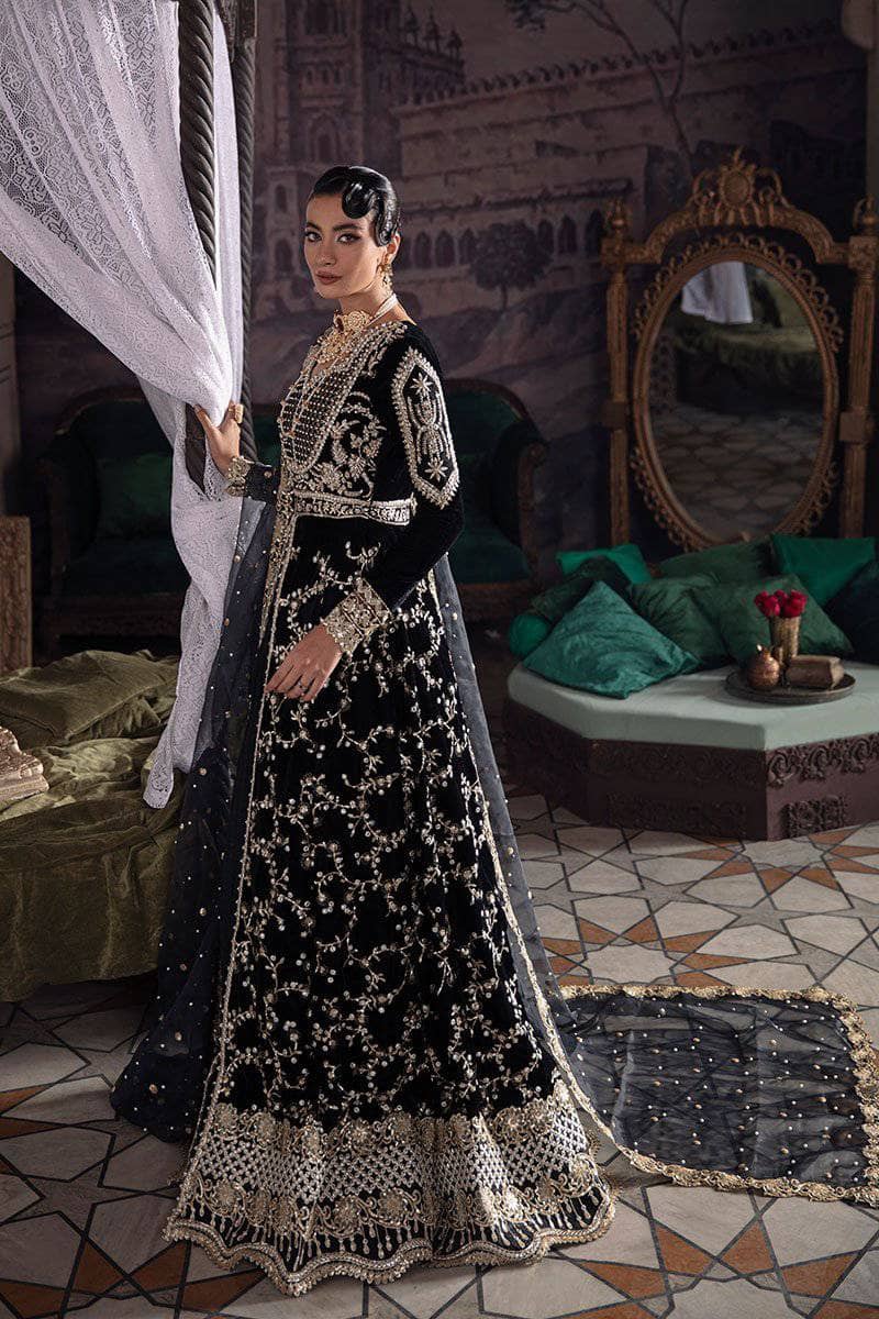 img_mushq_tehzeeb_velvet_edition_awwal_boutique