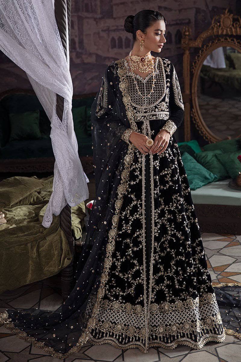 img_mushq_tehzeeb_velvet_edition_awwal_boutique