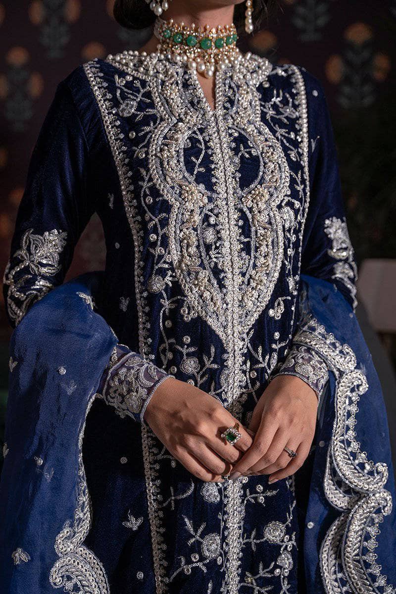 img_mushq_tehzeeb_velvet_edition_awwal_boutique