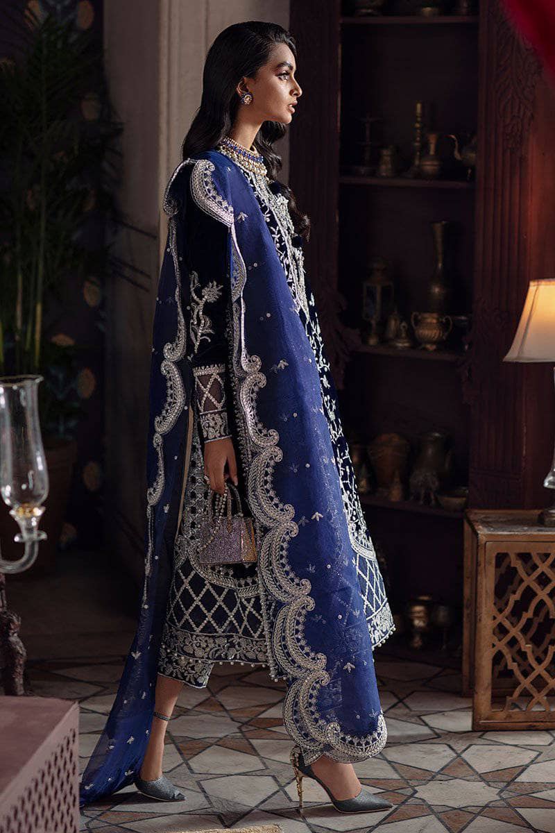 img_mushq_tehzeeb_velvet_edition_awwal_boutique