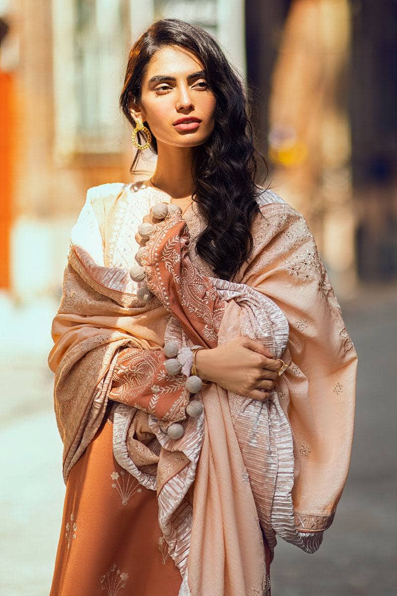 img_mushq_broadway_khaddar_awwal_boutique