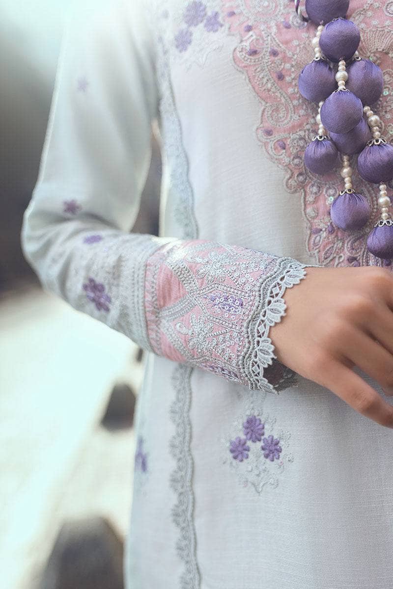 img_mushq_broadway_khaddar_awwal_boutique