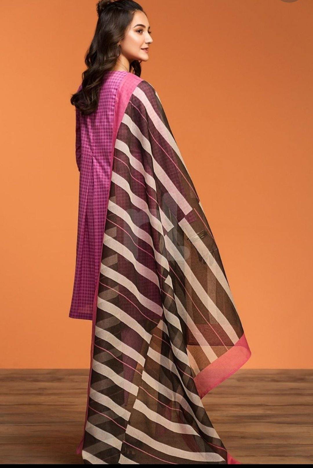 img_nishat_lawn_collection_2020_awwal_boutique