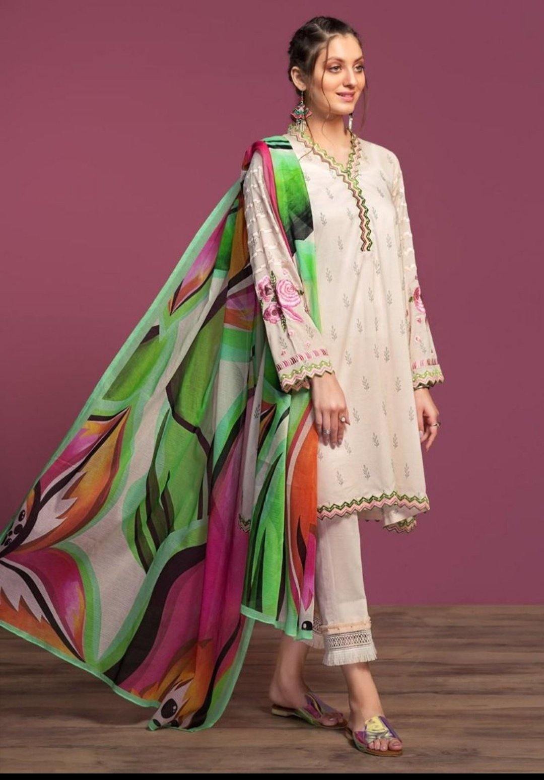 img_nishat_lawn_collection_2020_awwal_boutique
