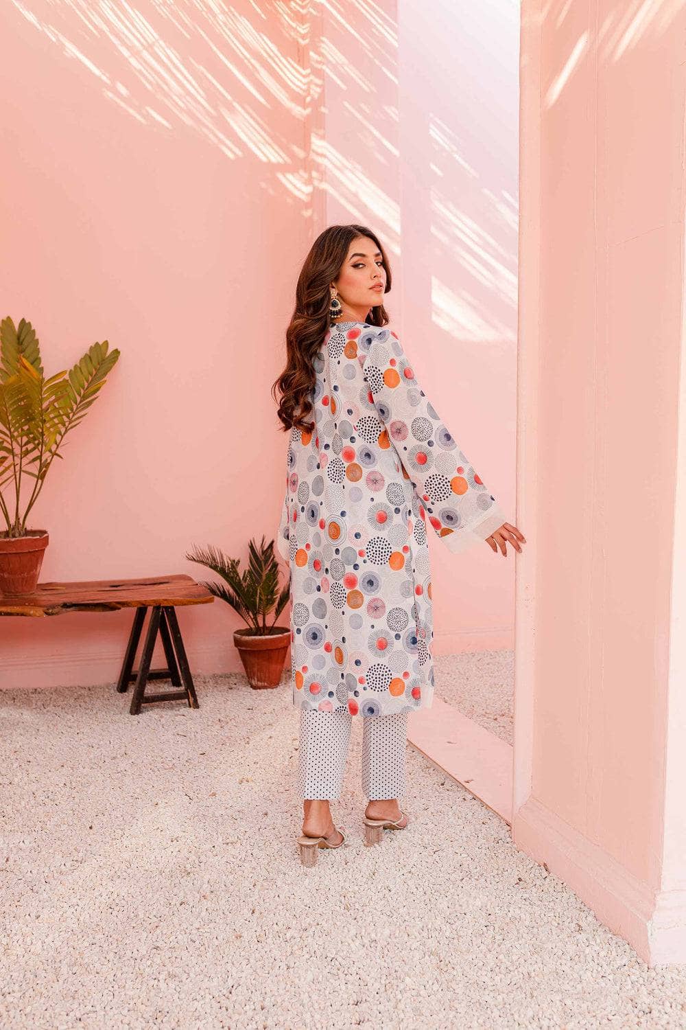 img_nishat_lawn_23_nisha_awwal_boutique