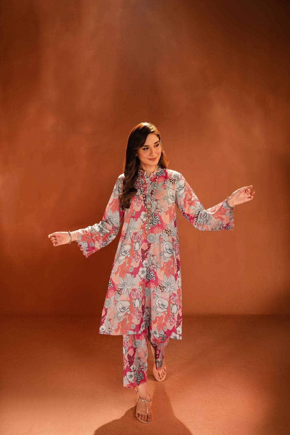 img_nishat_lawn_23_nisha_awwal_boutique