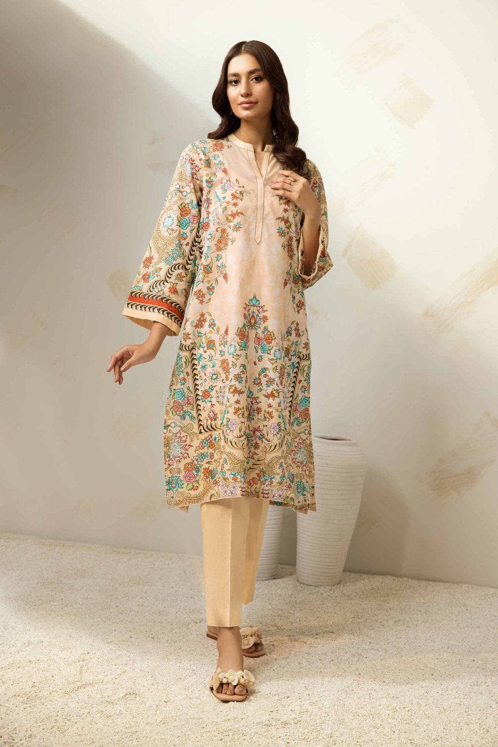 Img_nishat_lawn_nisha_awwal_boutique