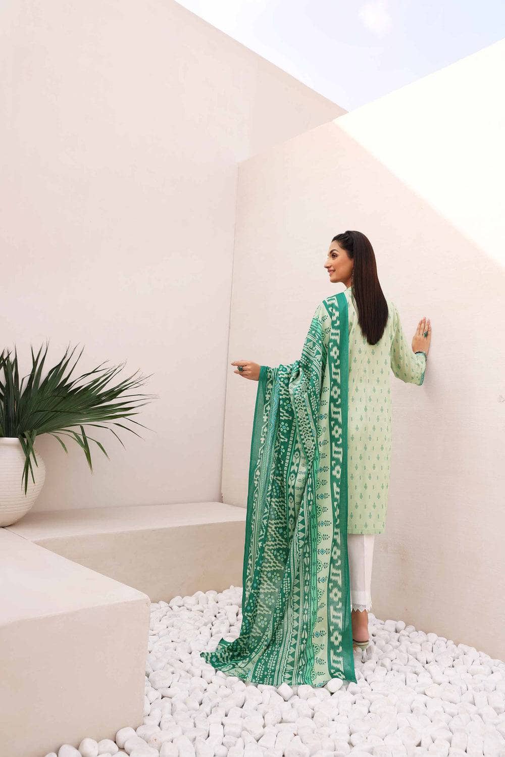 img_nishat_lawn_23_nisha_awwal_boutique