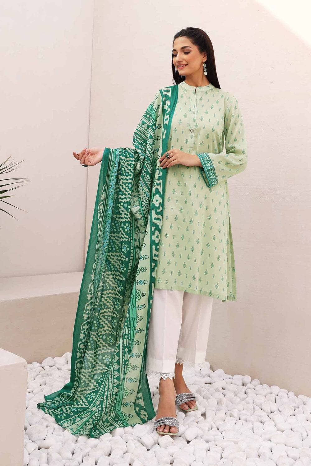 Nishat Lawn/Nisha/3 Piece/42301015