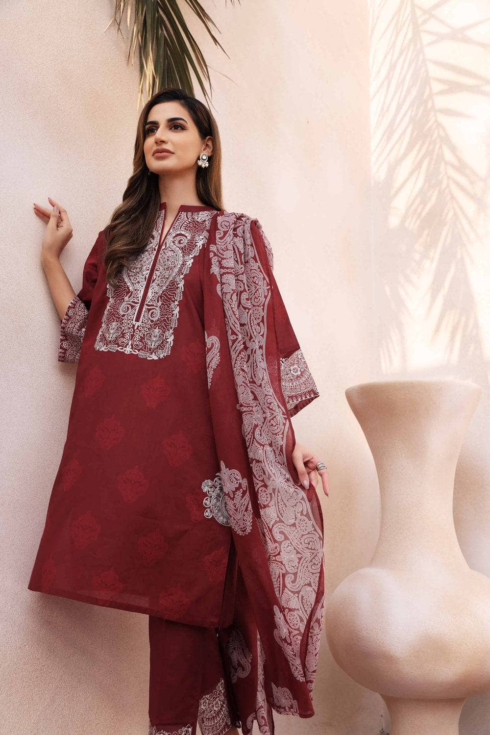 Nishat Lawn/Nisha/3 Piece/42301089