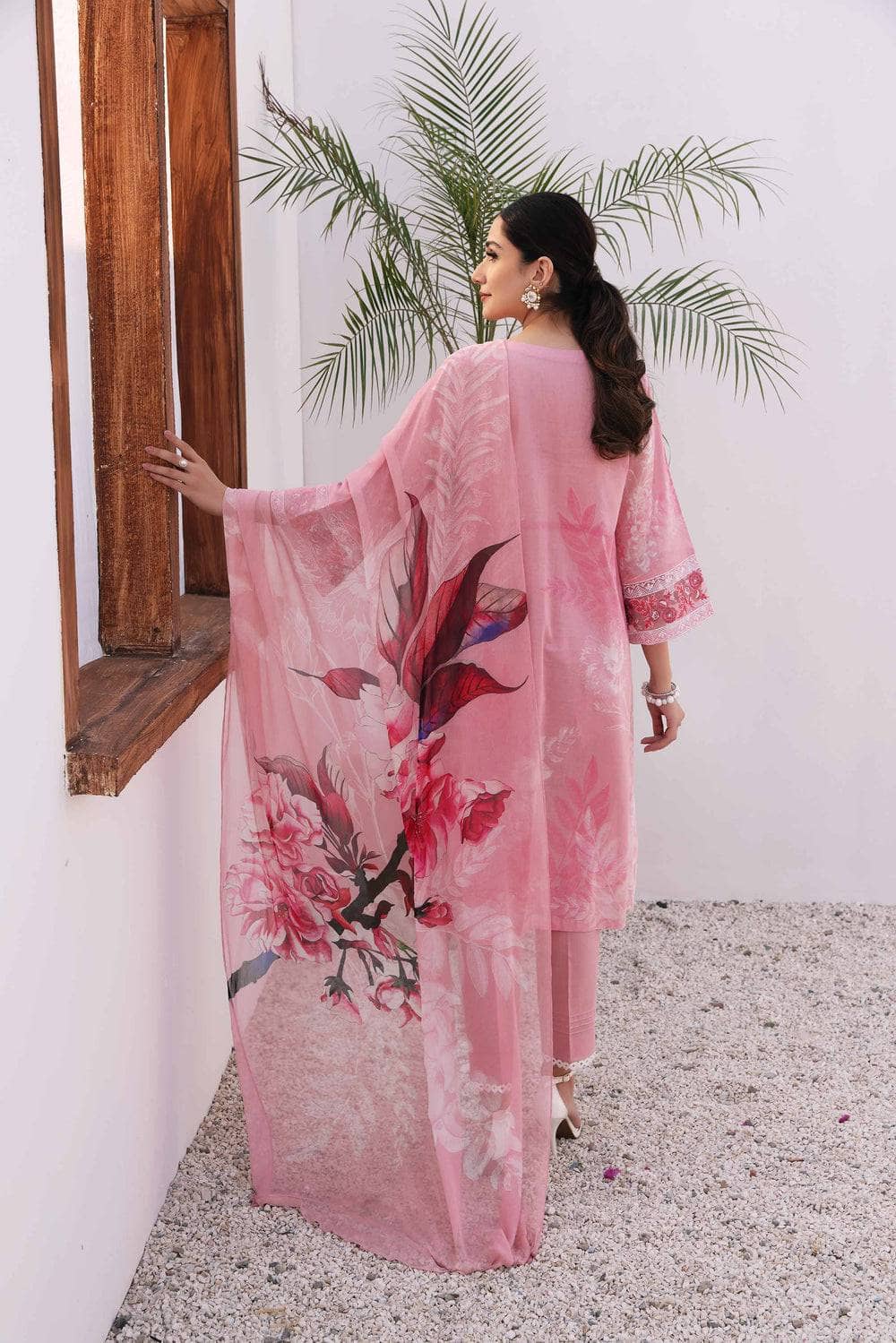 img_nishat_lawn_23_nisha_awwal_boutique