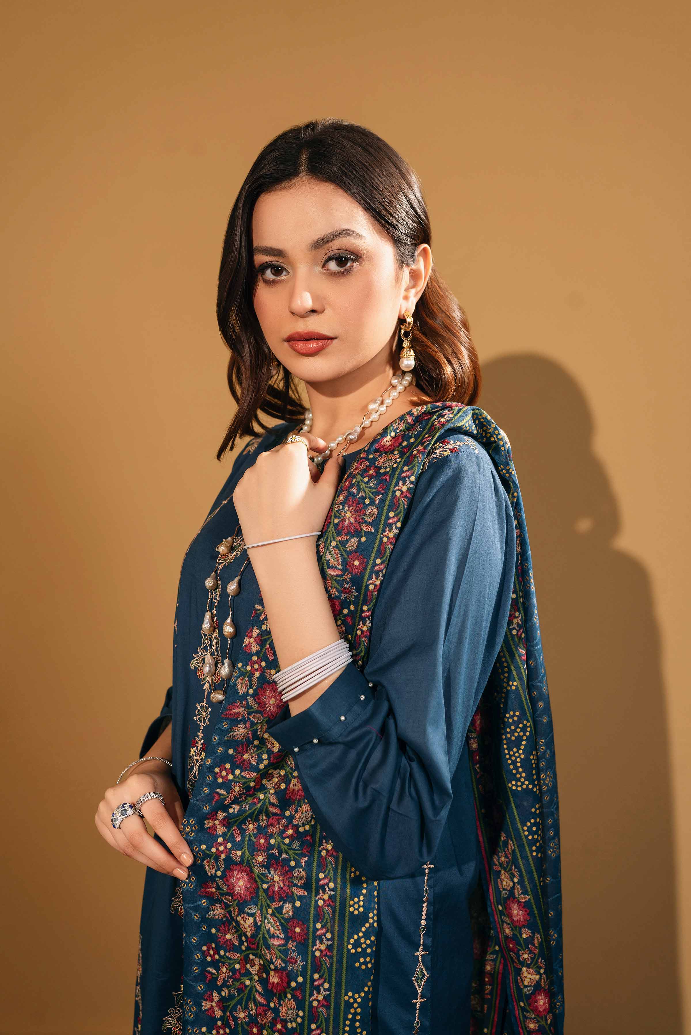 img_nishat_lawn_ramdan_edit_awwal_boutique