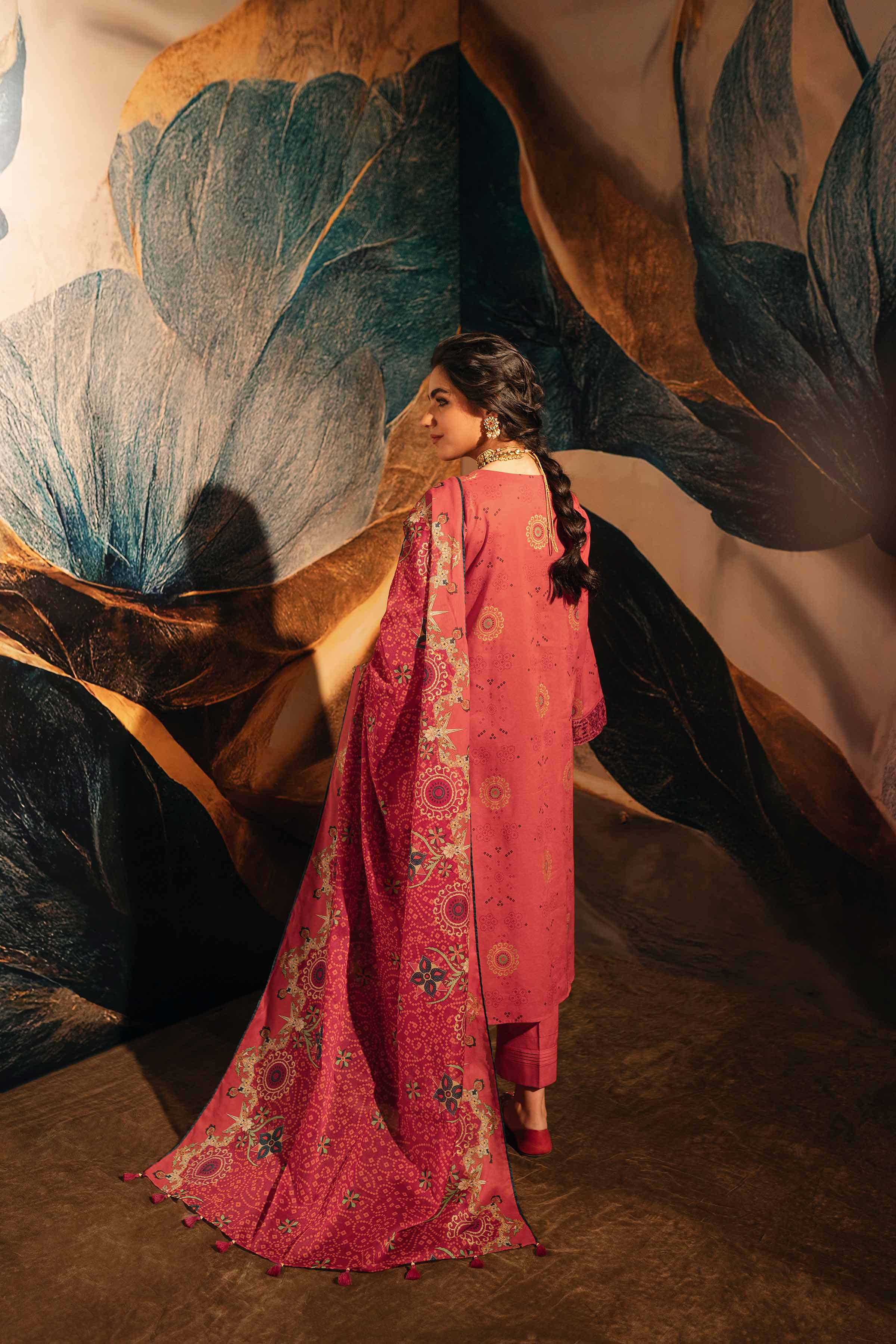 Nishat Lawn Ramdan Edit/Gold Printed Embroidered Suit - 42301402