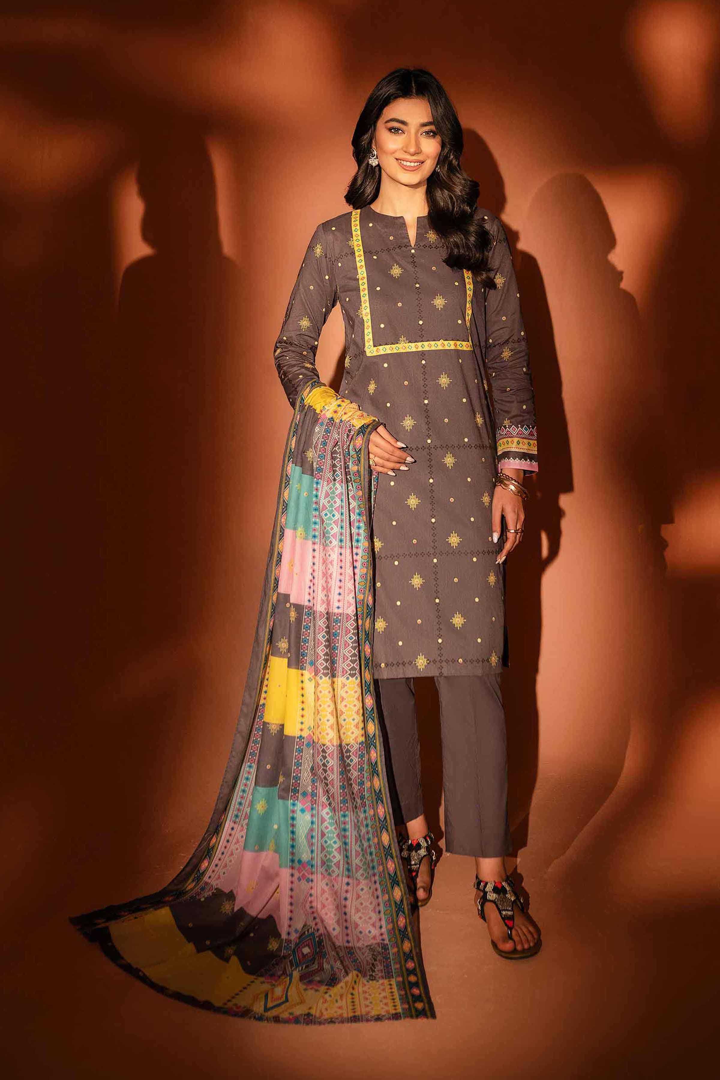 Img_nishat_lawn_ramdan_edit_awwal_boutique