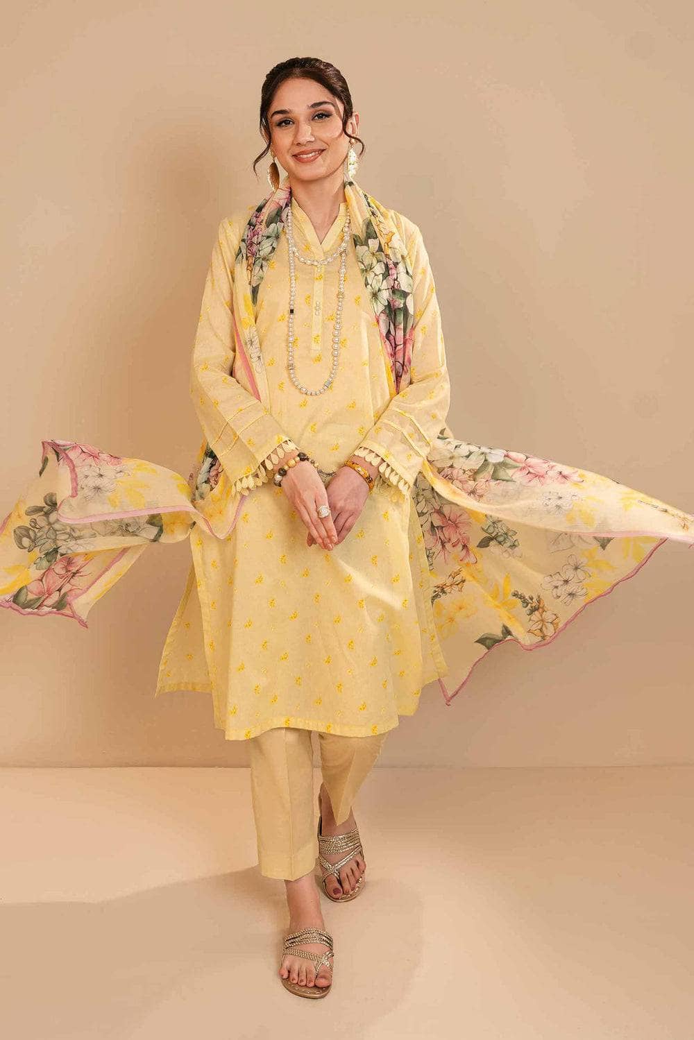 Img_nishat_lawn_ramdan_edit_awwal_boutique