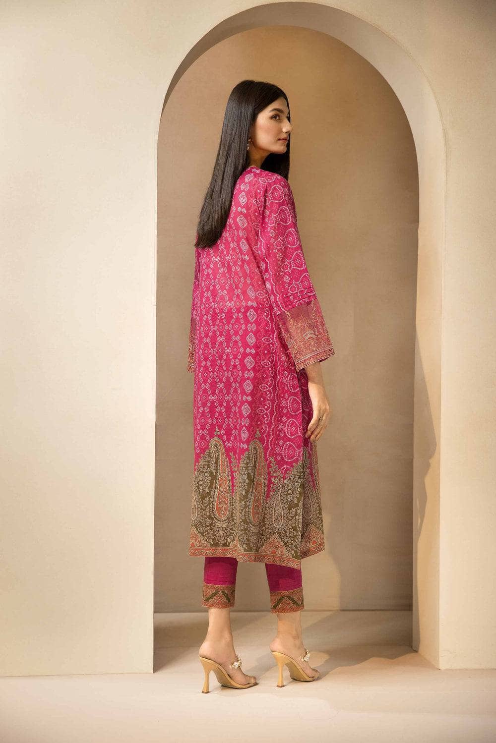 Img_nishat_lawn_nisha_23_awwal_boutique