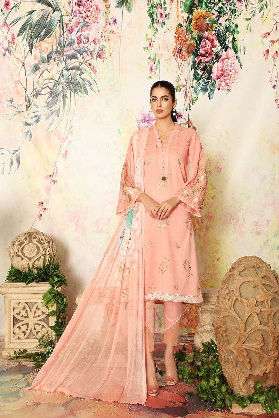 img_nishat_lawn_2021_awwal_boutique