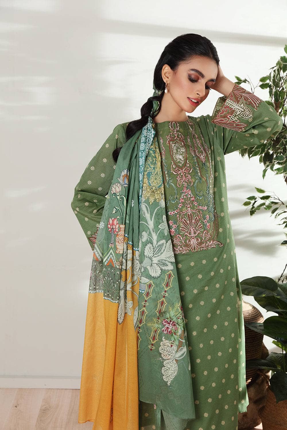 img_nishat_linen_lawn_2022_awwal_boutique