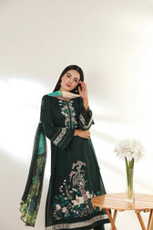 img_nishat_linen_lawn_2022_awwal_boutique