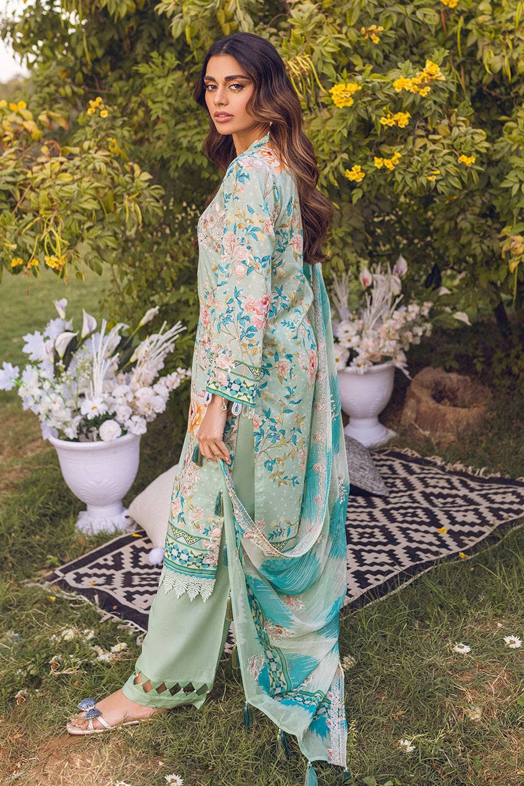 img_nureh_gardenia_awwal_boutique