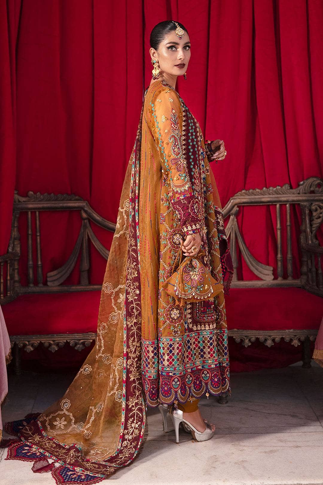 img_nureh_jhoomro_wedding_edition_awwal_boutique