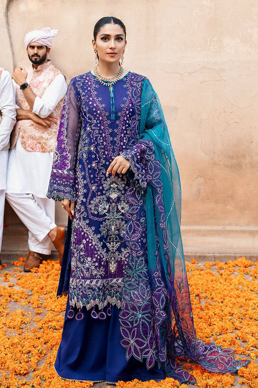 img_nureh_jhoomro_wedding_edition_awwal_boutique