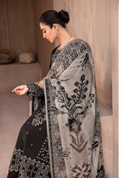 img_Nureh_koyal_monochrome_awwal_boutique