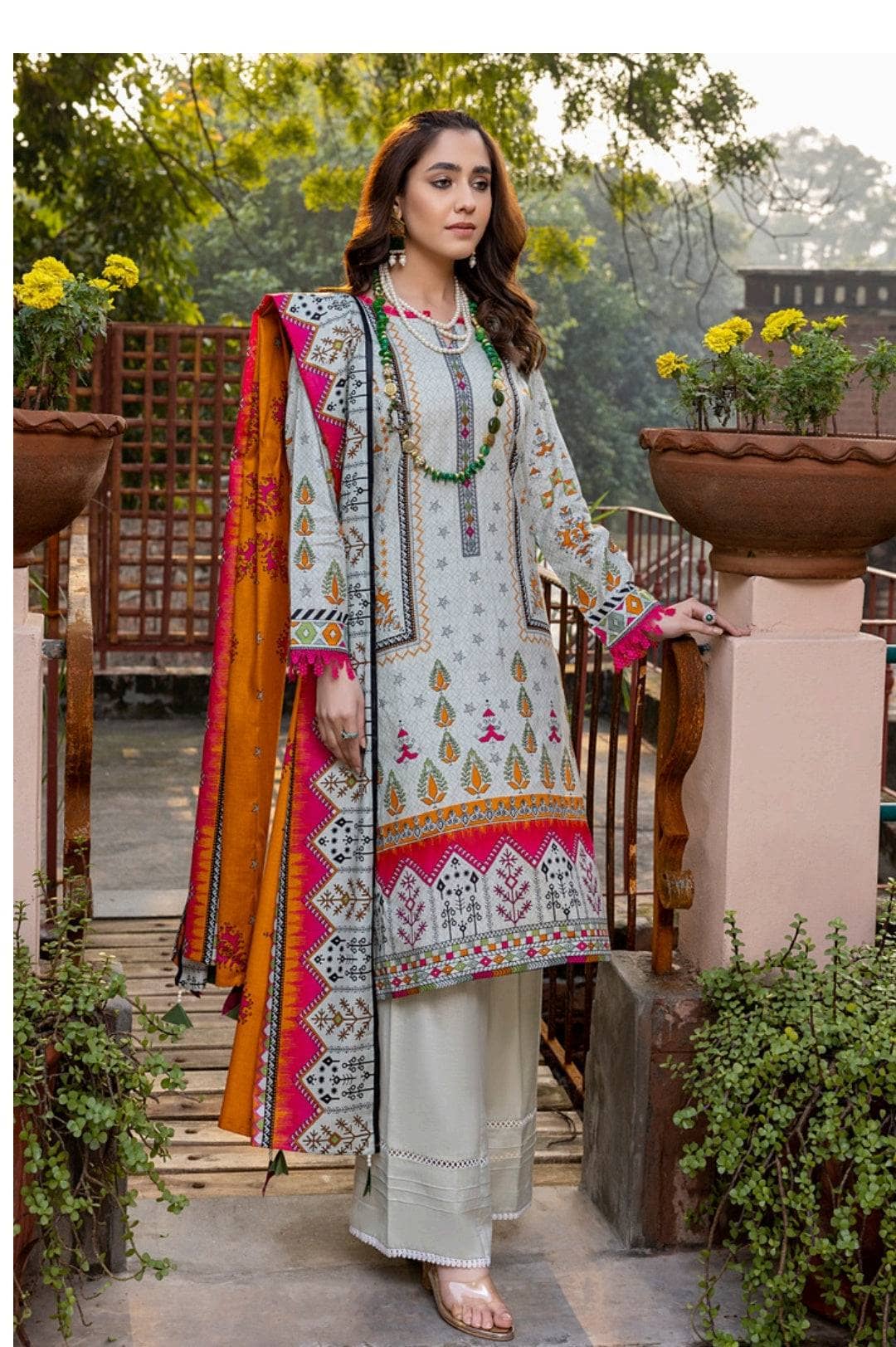 img_iram_misha_daily_wear_lawn_22_awwal_boutique
