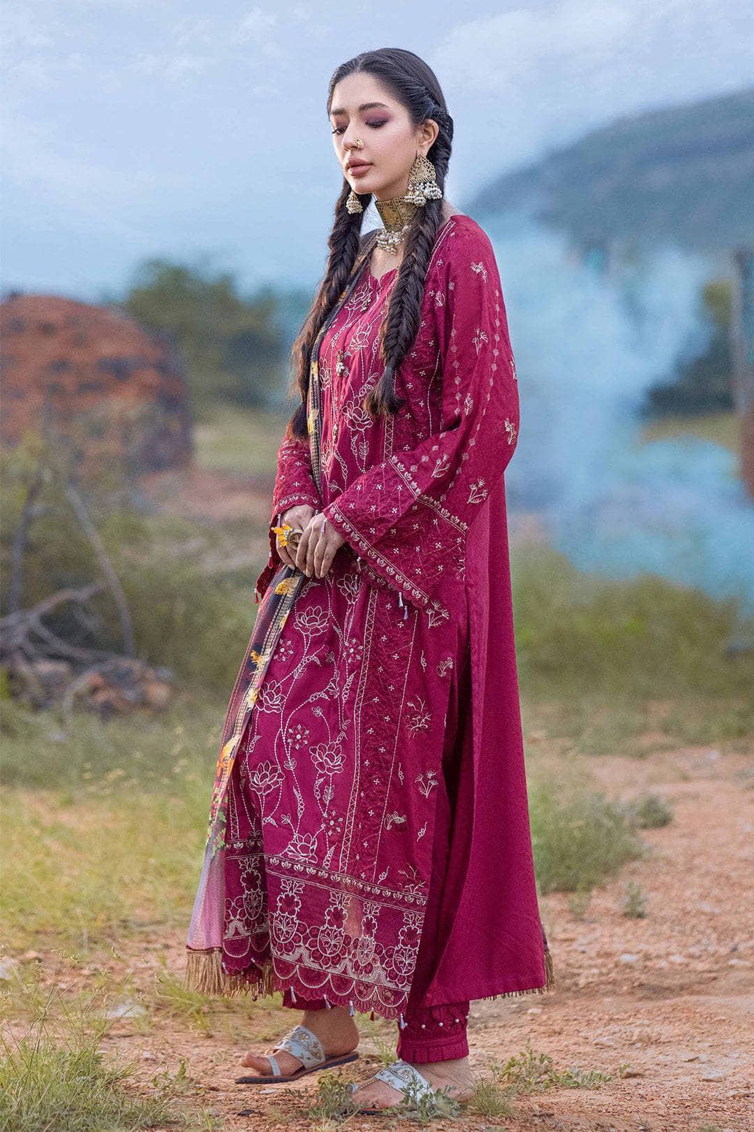 img_nureh_heerni_linen_awwal_boutique
